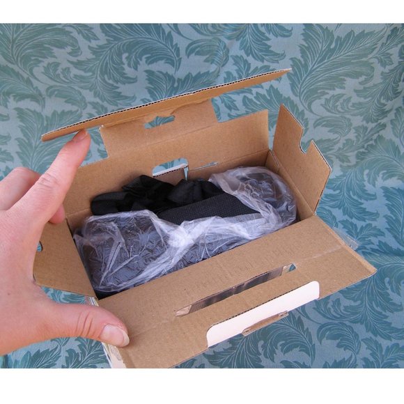 New VIVITAR Binoculars in Box - Picture 5 of 10